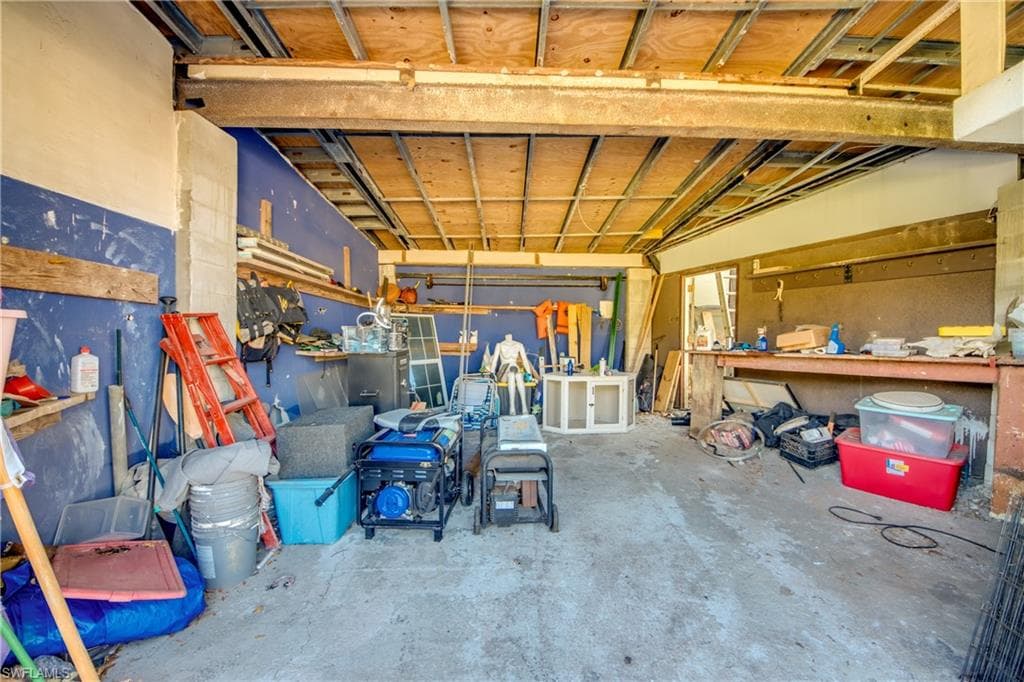 5121 Muddy LN-39