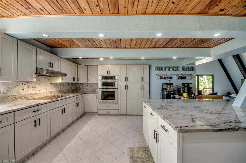 5121 Muddy LN-8
