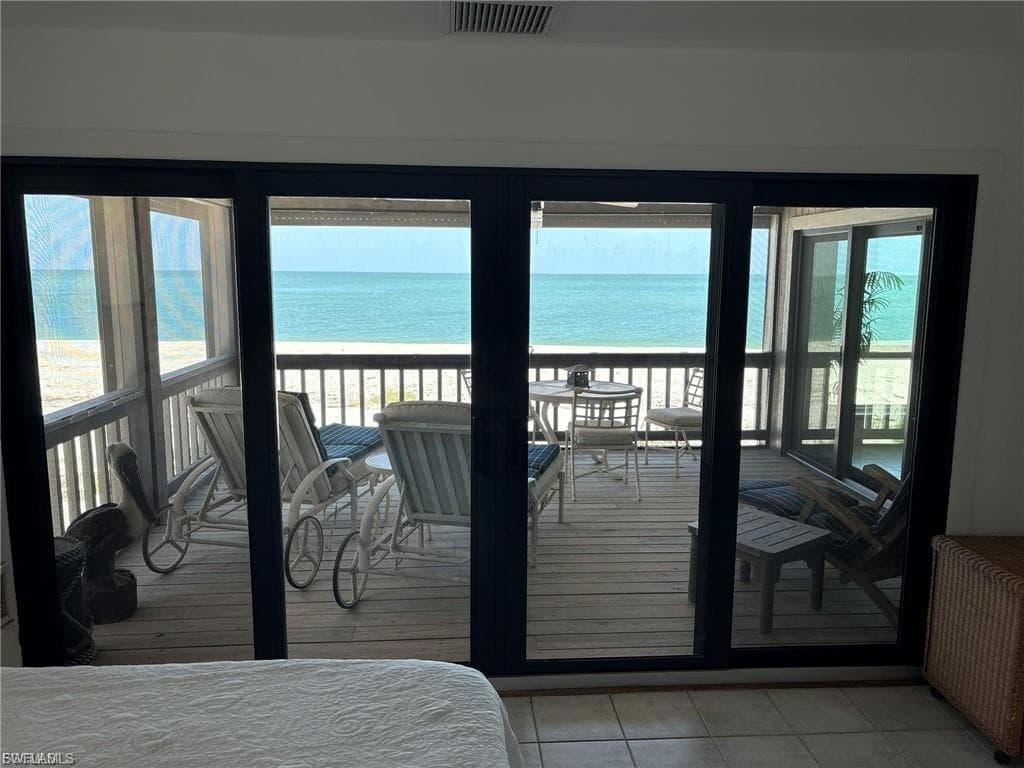 484 Gulf Bend DR-6
