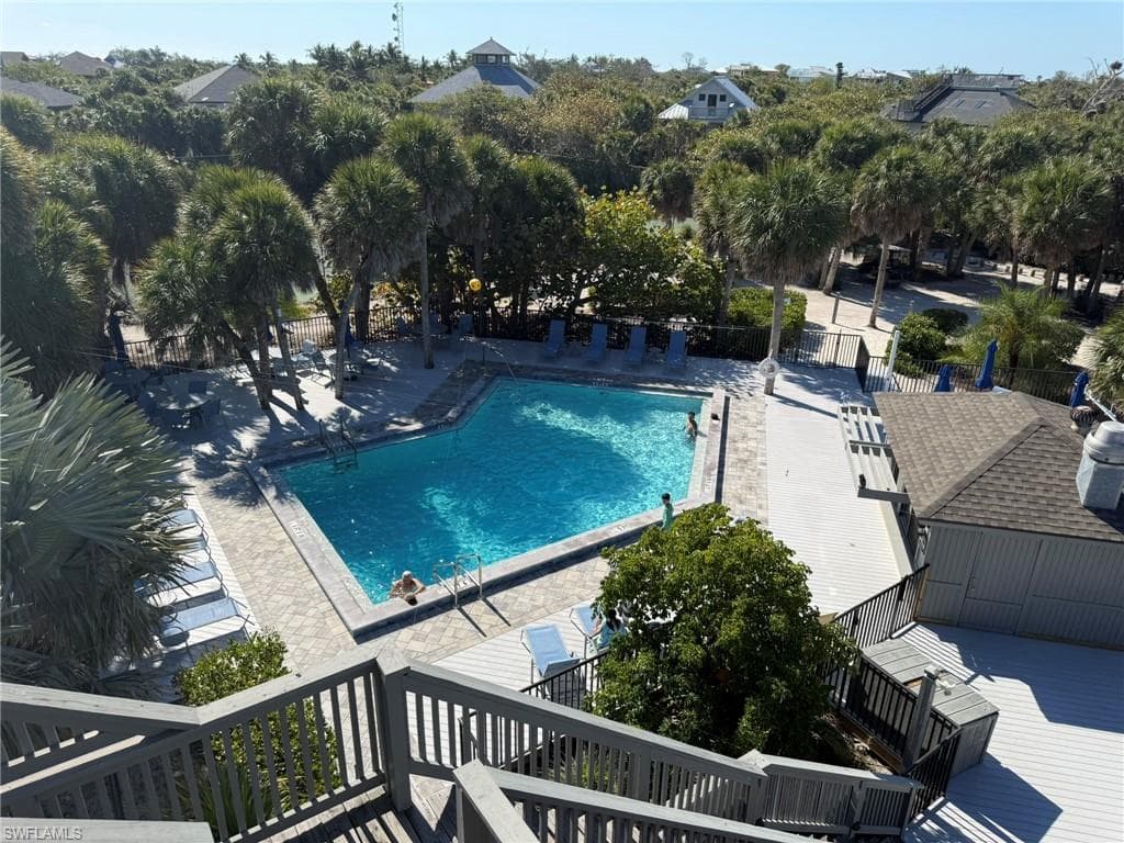 484 Gulf Bend DR-42