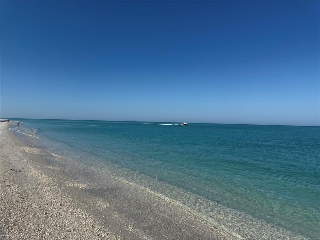 484 Gulf Bend DR-38