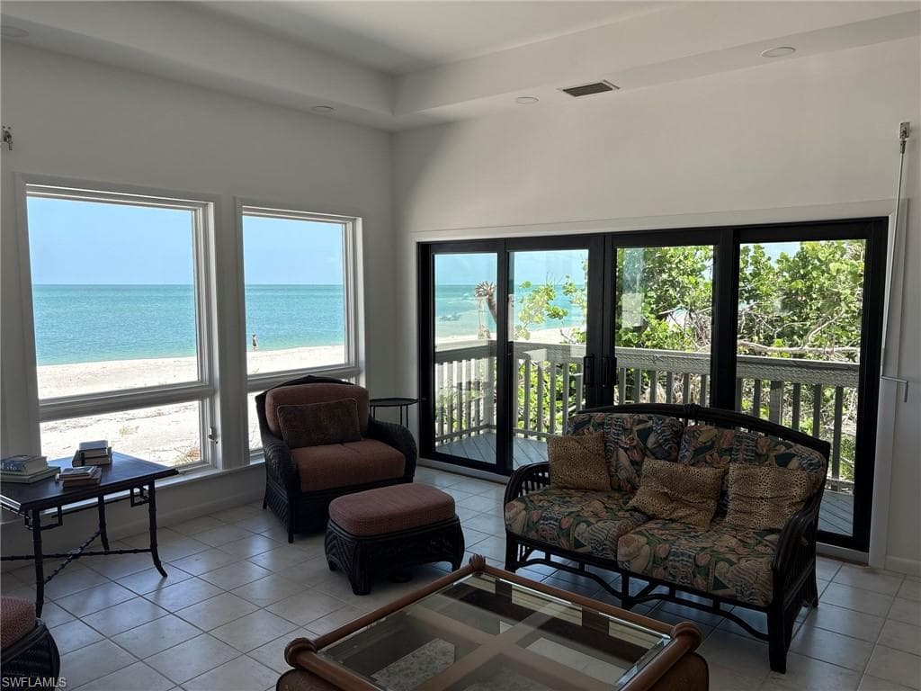 484 Gulf Bend DR-10