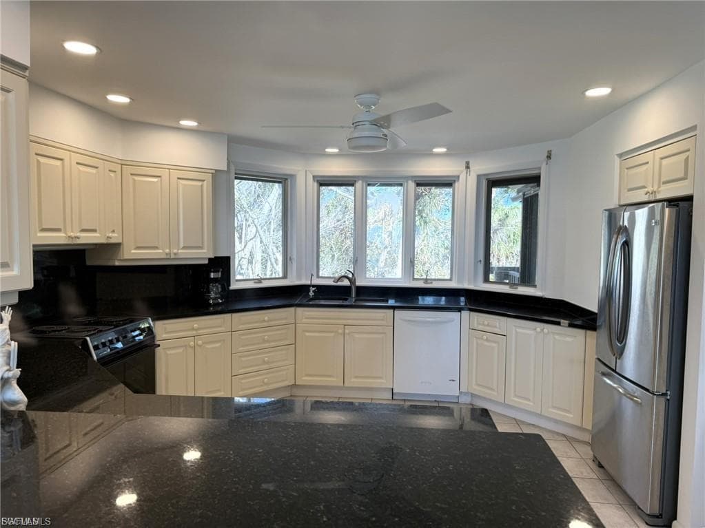 484 Gulf Bend DR-18