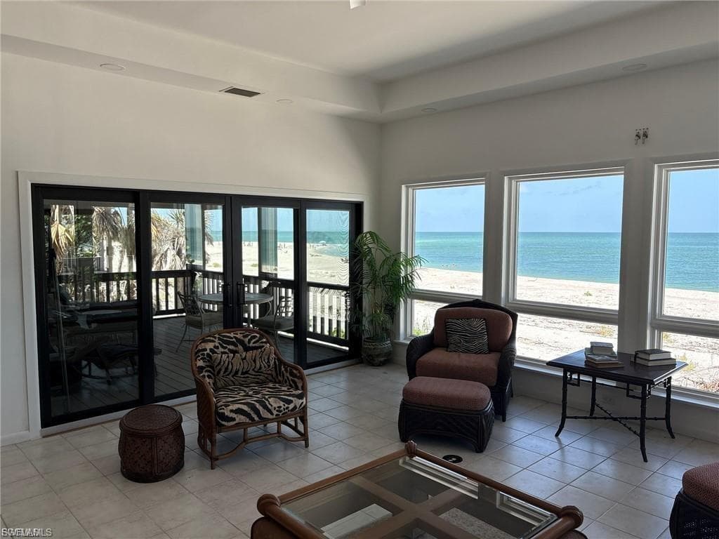 484 Gulf Bend DR-11