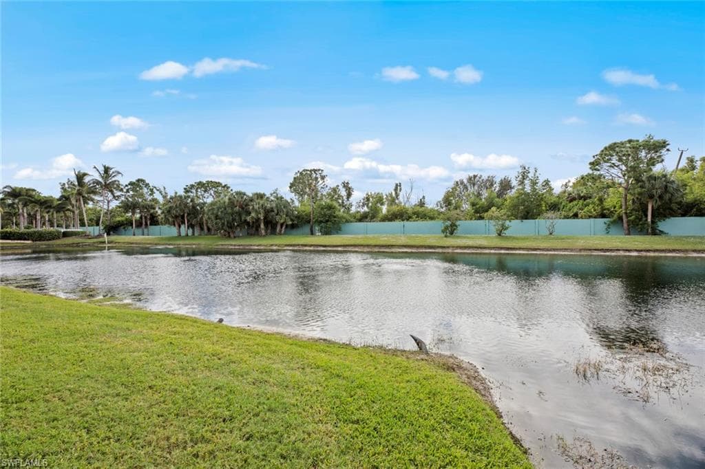 11021 Gulf Reflections DR 303-23