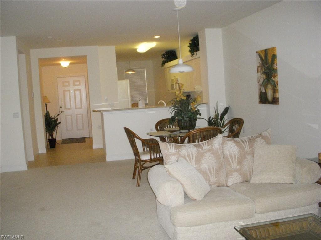 11021 Gulf Reflections DR 303-13
