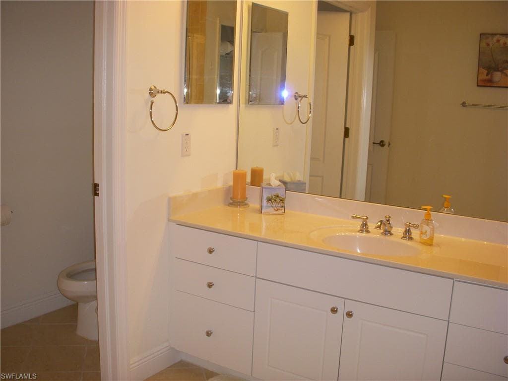11021 Gulf Reflections DR 303-15