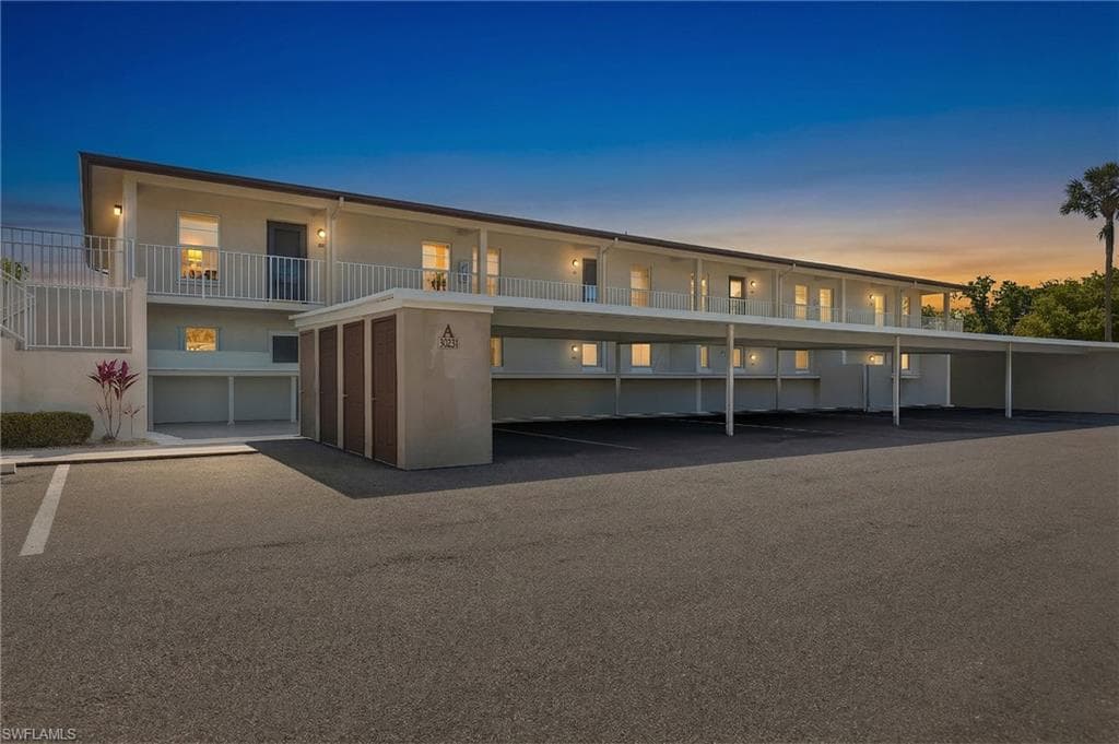 16051 Dublin CIR 202-33