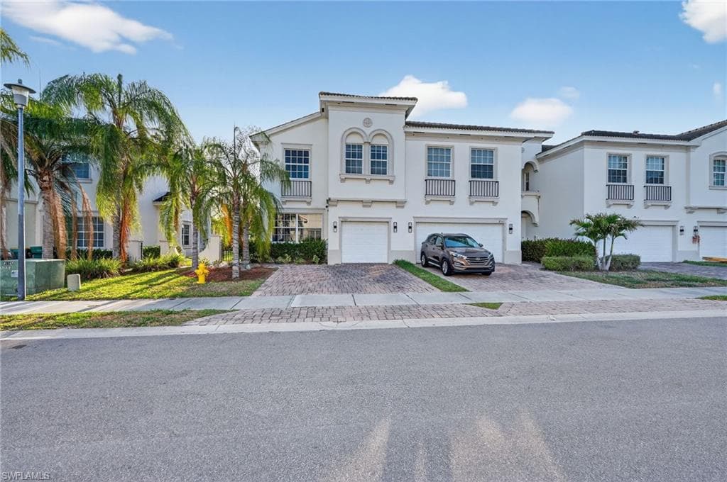 7005 Romana WAY 1701-4