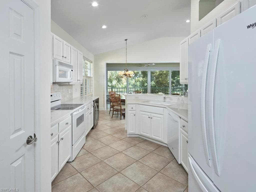 26932 Montego Pointe CT 201-5