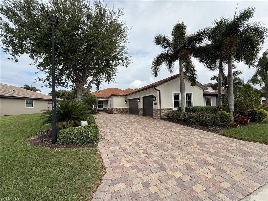 26240 Prince Pierre WAY-3