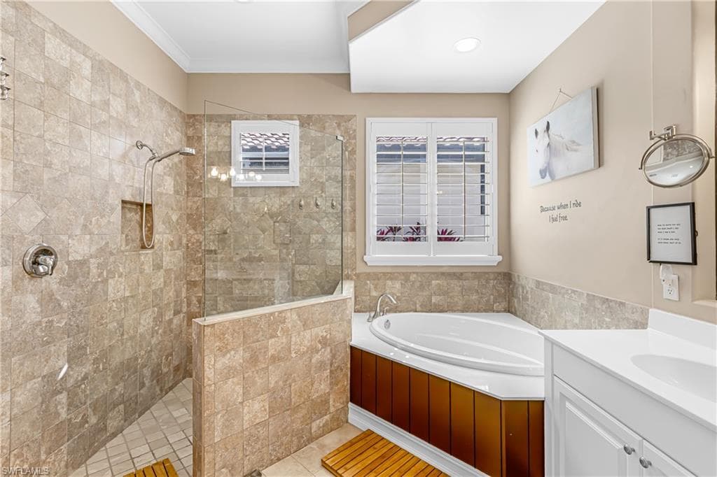 12567 Grandezza CIR-18