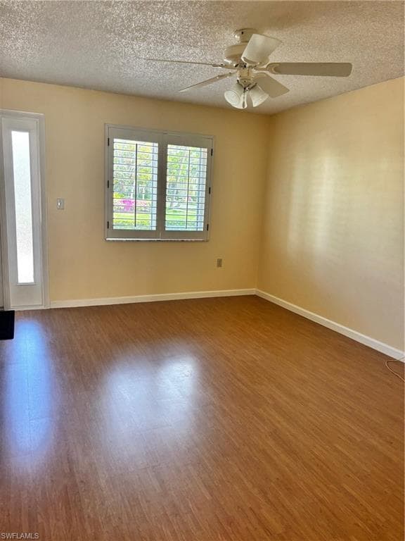 296 4th AVE S 296-2