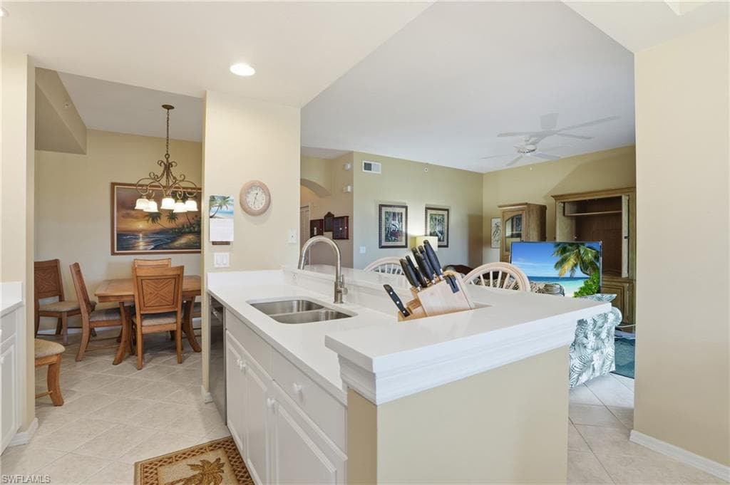 2730 Cypress Trace CIR 2812-18