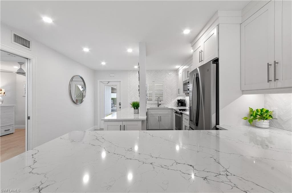 664 Broad AVE S J664-4