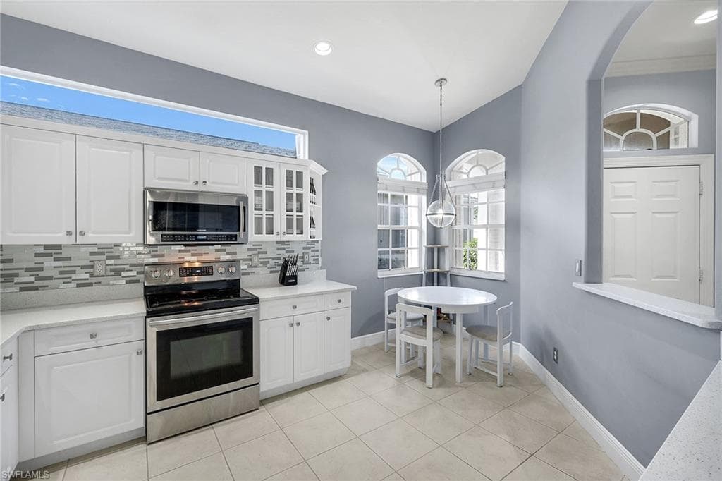 8616 Ibis Cove CIR-11