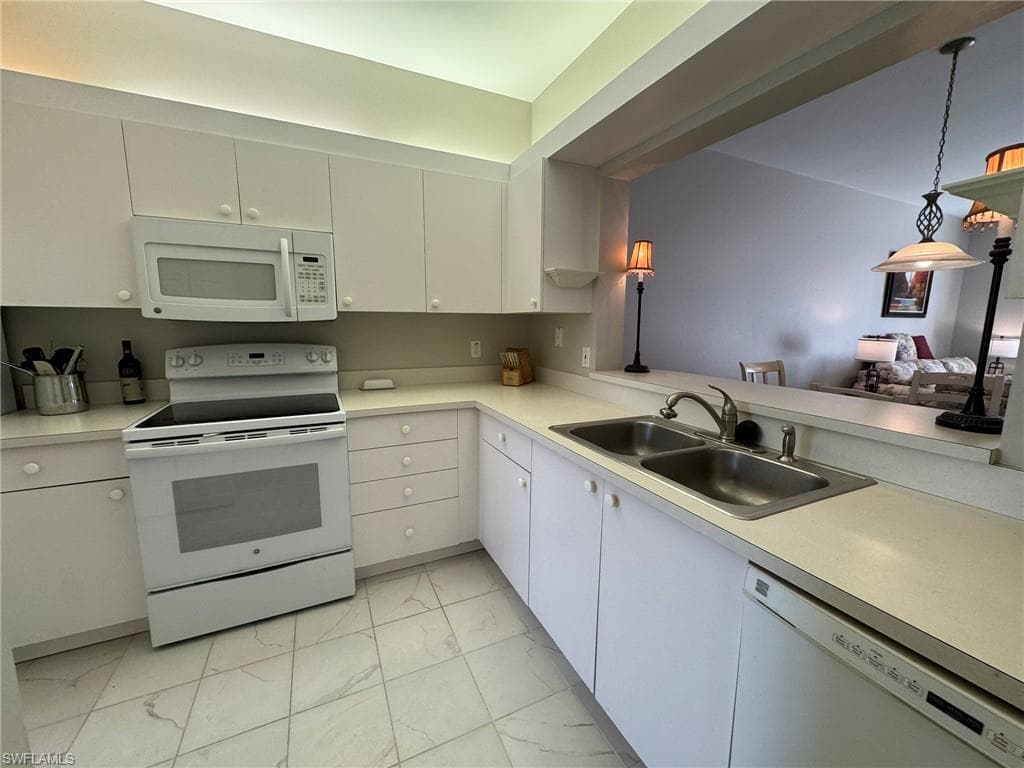 14970B Vista View WAY 303B-10