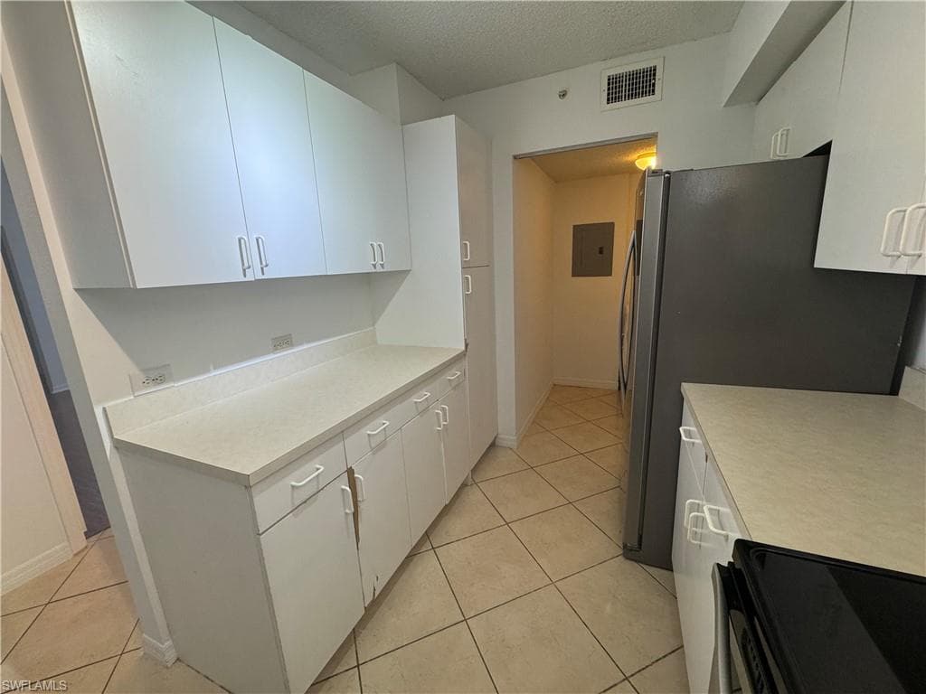 8930 Colonnades CT E 627-6
