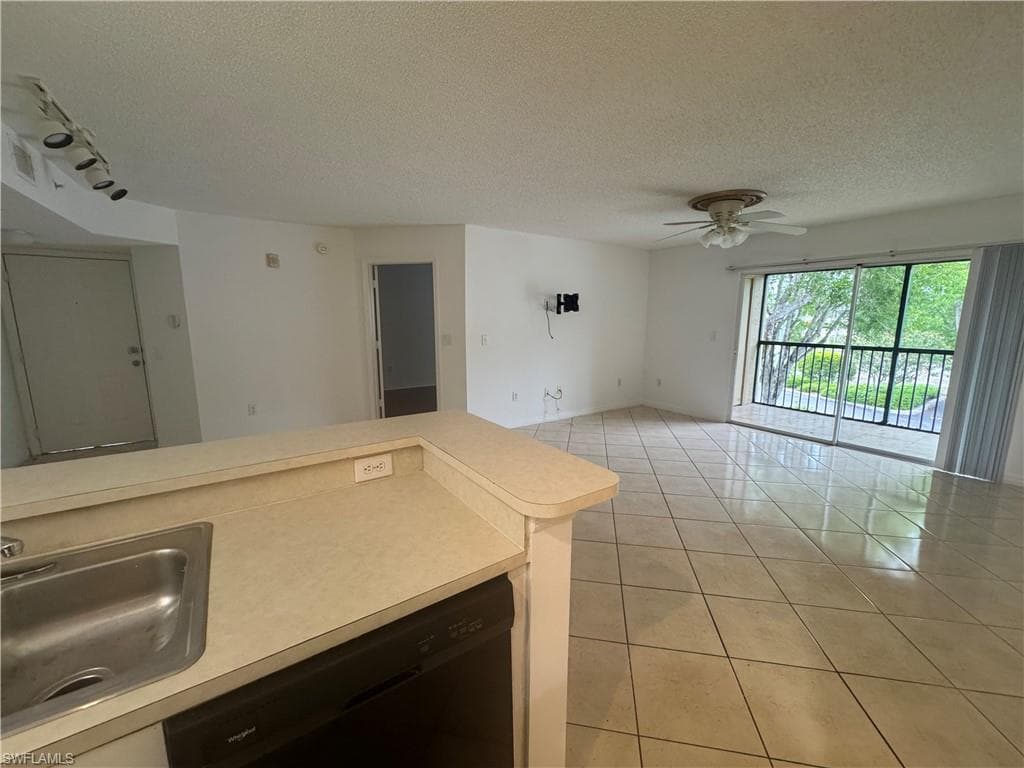 8930 Colonnades CT E 627-8