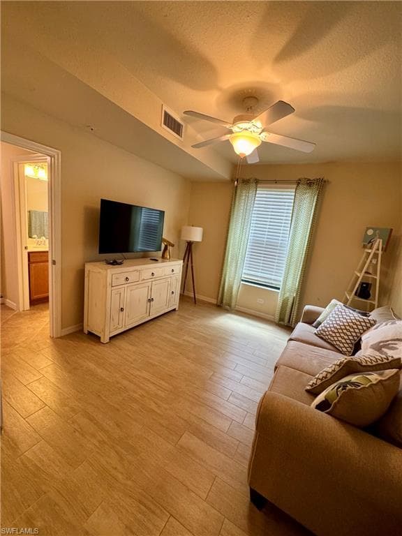 13761 Julias WAY 311-30