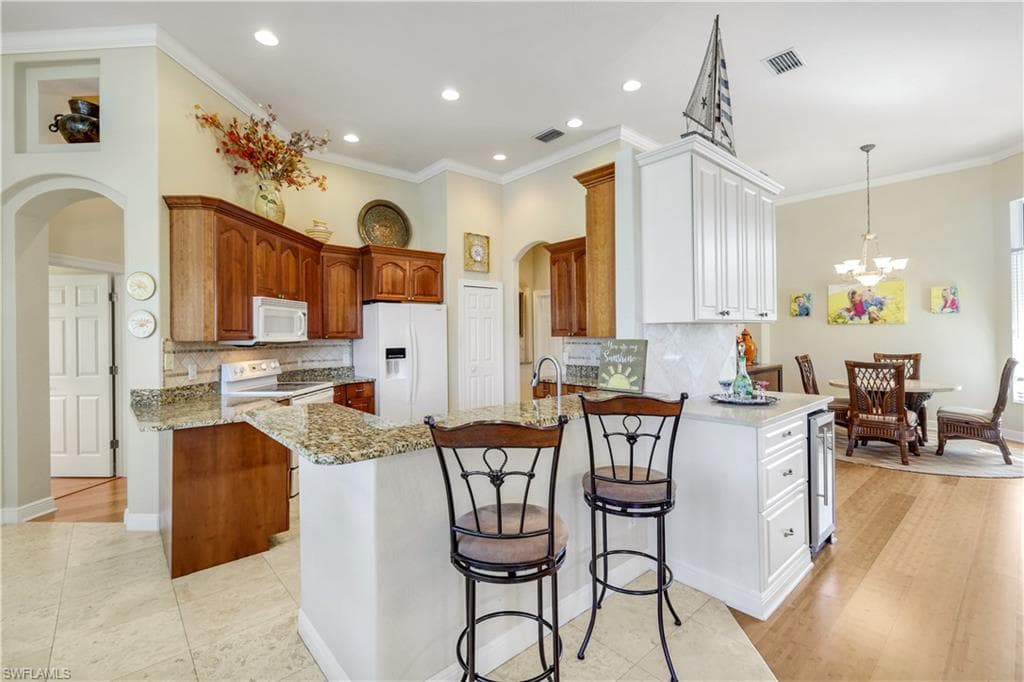 15930 Catalpa Cove DR-12