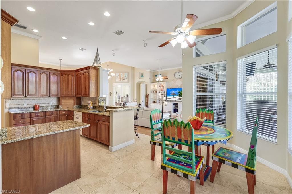 15930 Catalpa Cove DR-17