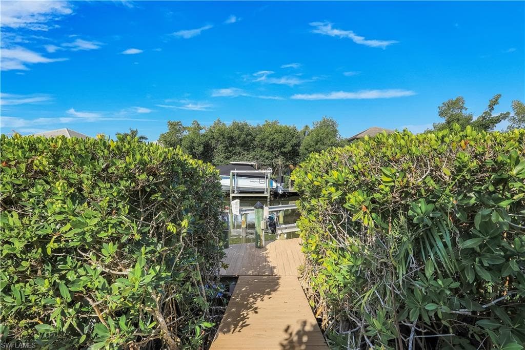 15930 Catalpa Cove DR-36