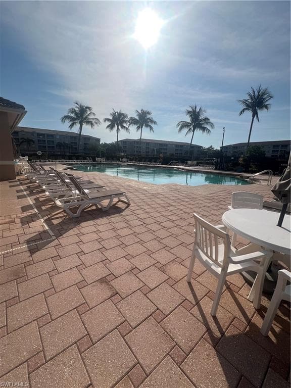 8470 Kingbird LOOP 1050-20