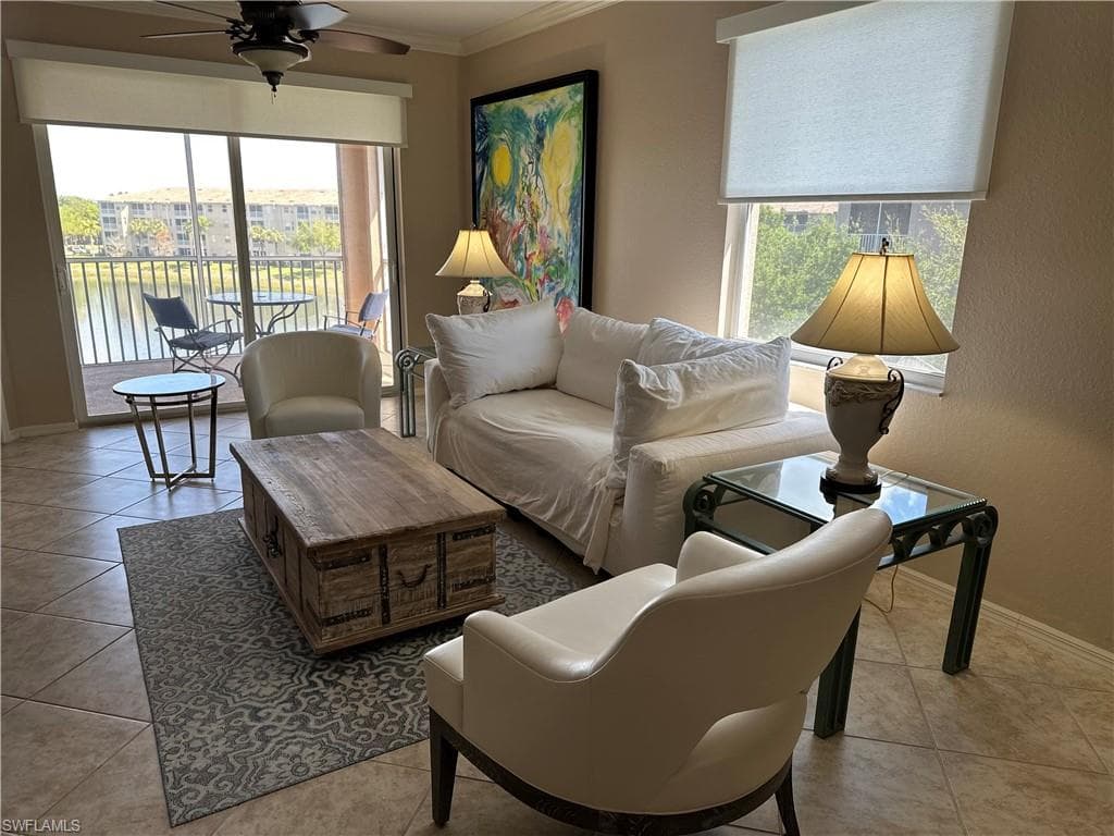 8470 Kingbird LOOP 1050-9