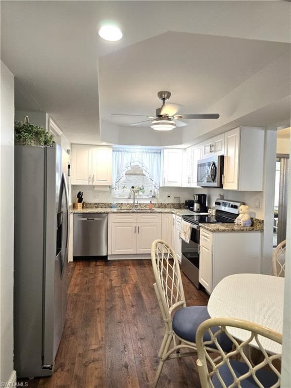 5705 Harbour Club RD-26