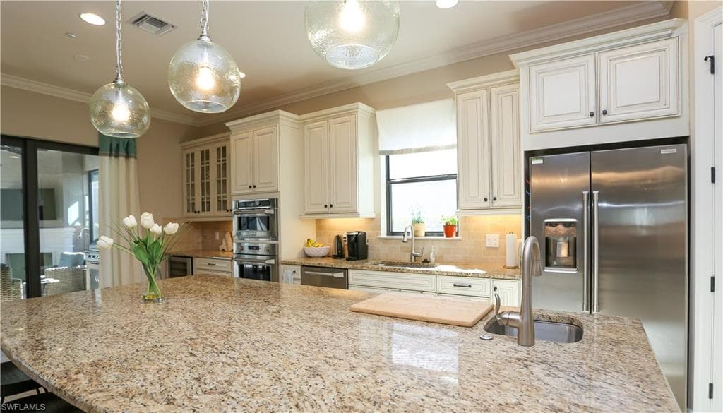10155 Coconut RD-3
