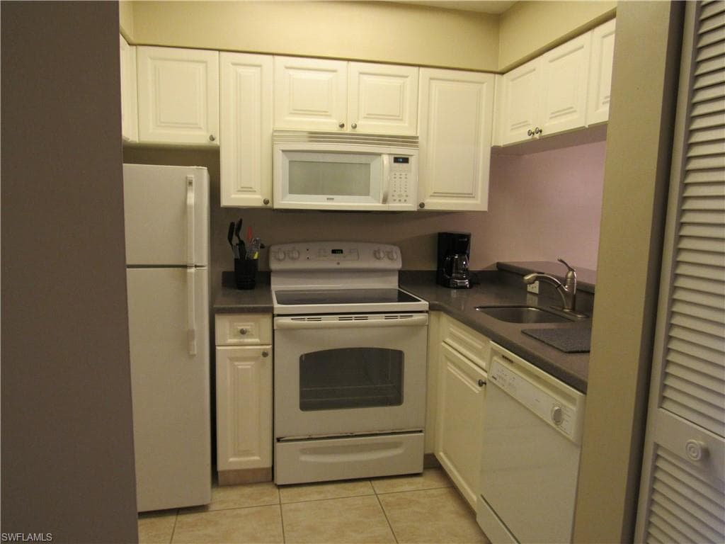 3323 Olympic DR 716-6