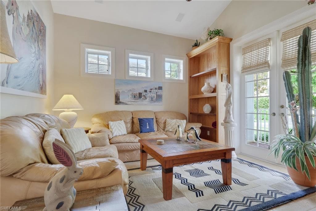1510 Chesapeake AVE-17