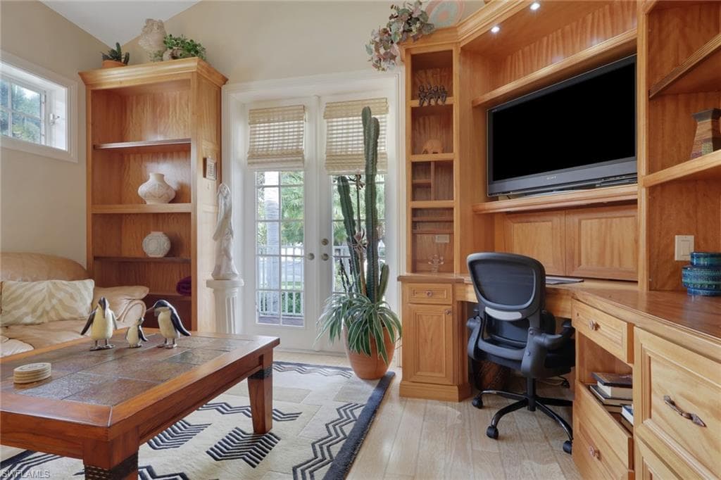 1510 Chesapeake AVE-18