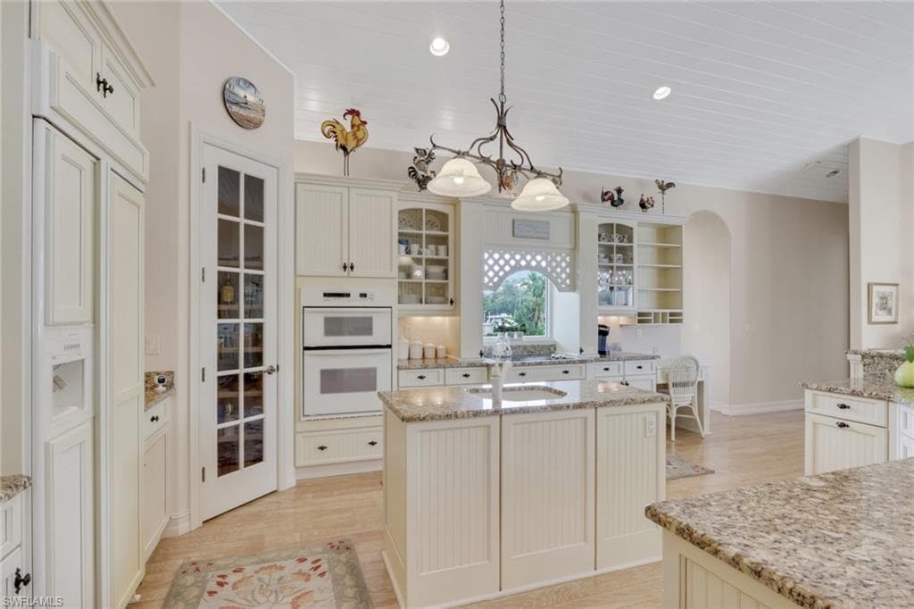 1510 Chesapeake AVE-8