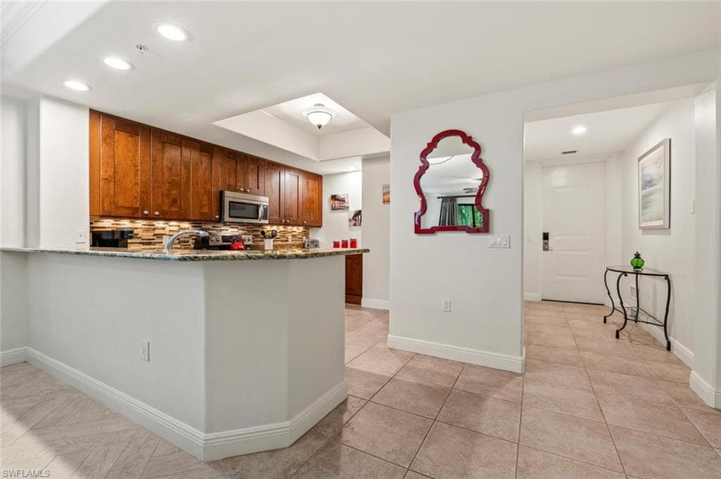 1035 SANDPIPER ST F-104-5