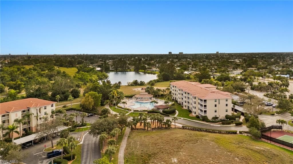 4015 Palm Tree BLVD 304-36