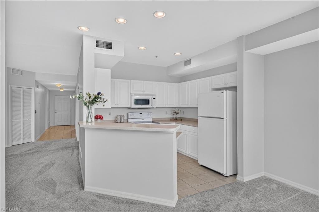 4015 Palm Tree BLVD 304-14