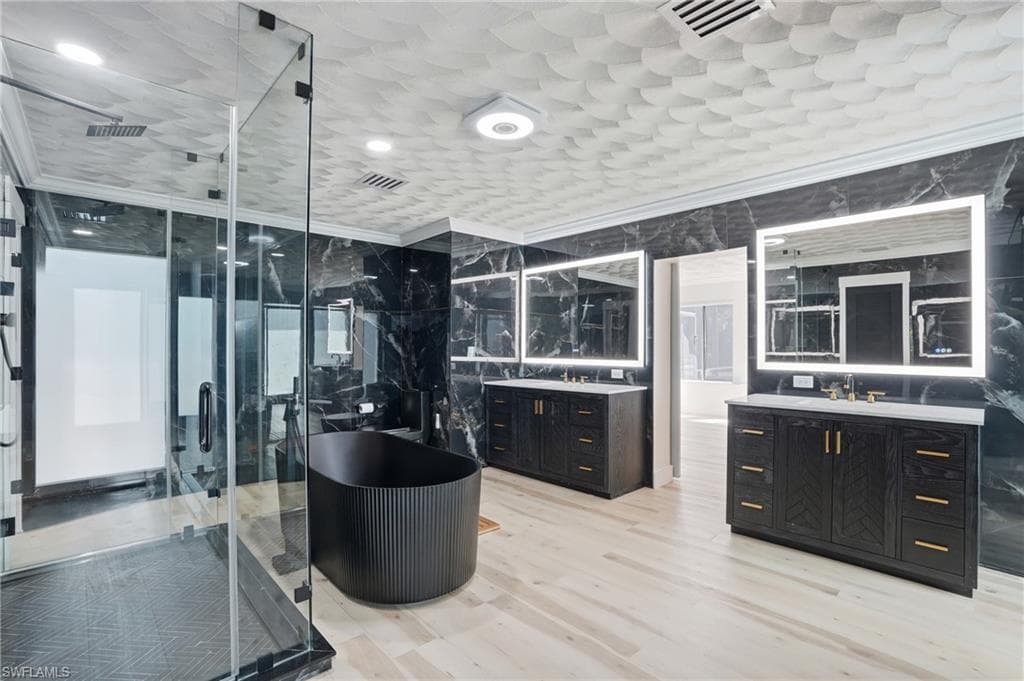 3931 W Riverside DR-23