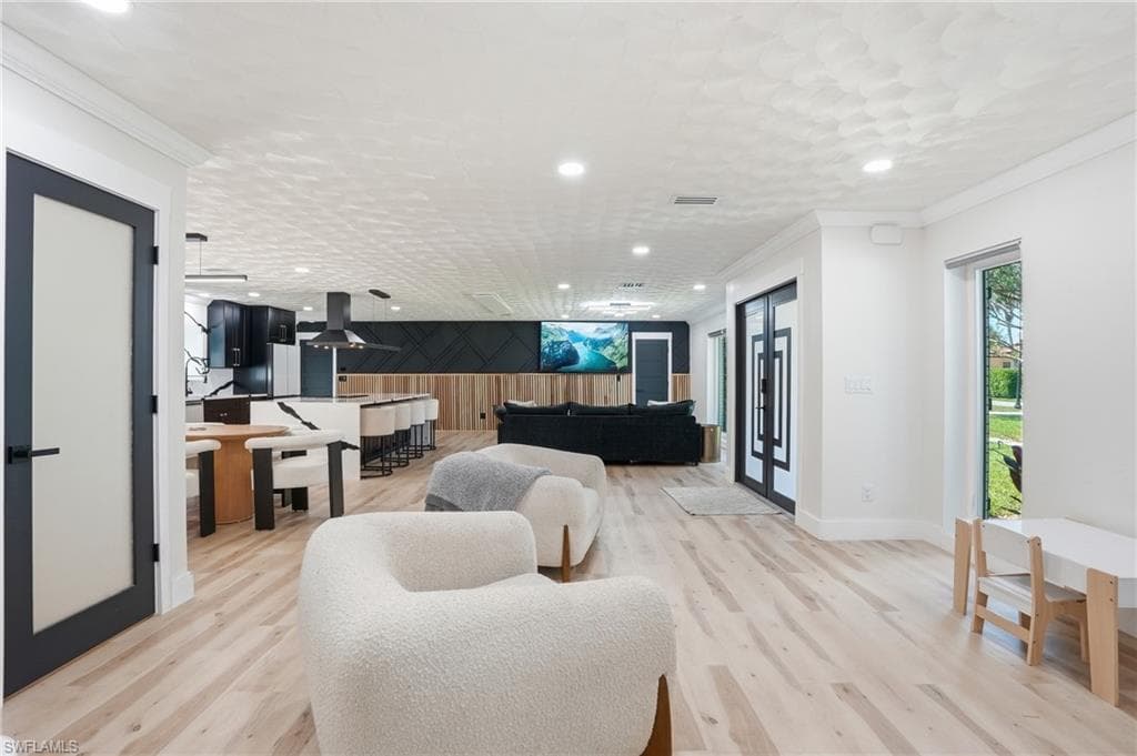 3931 W Riverside DR-17
