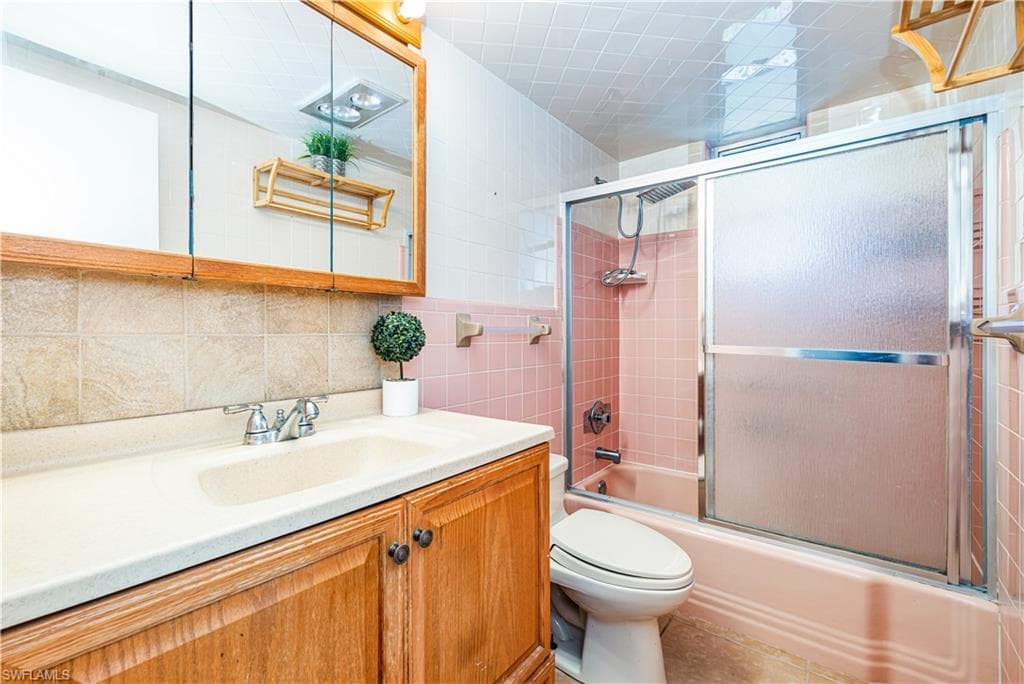 4216 4th PL 12-12