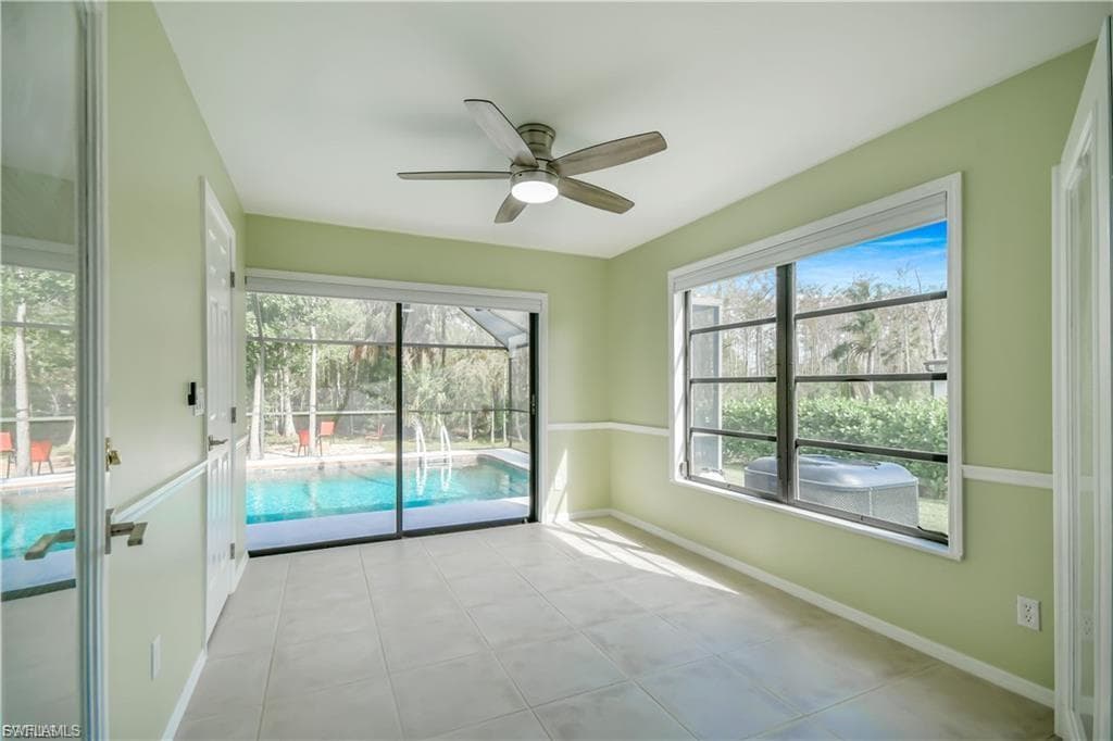 6686 Kestrel CIR-16