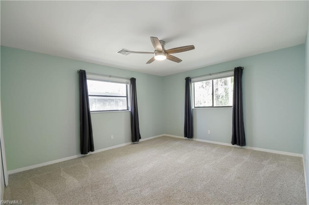 6686 Kestrel CIR-15