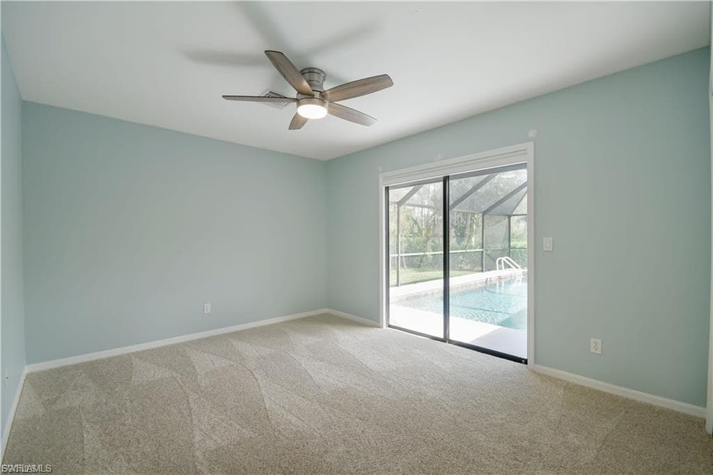 6686 Kestrel CIR-21