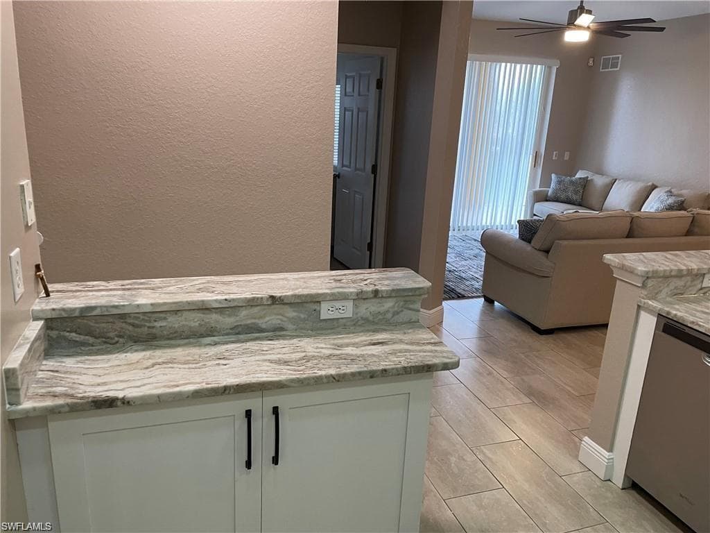 9025 Colby DR 2113-13