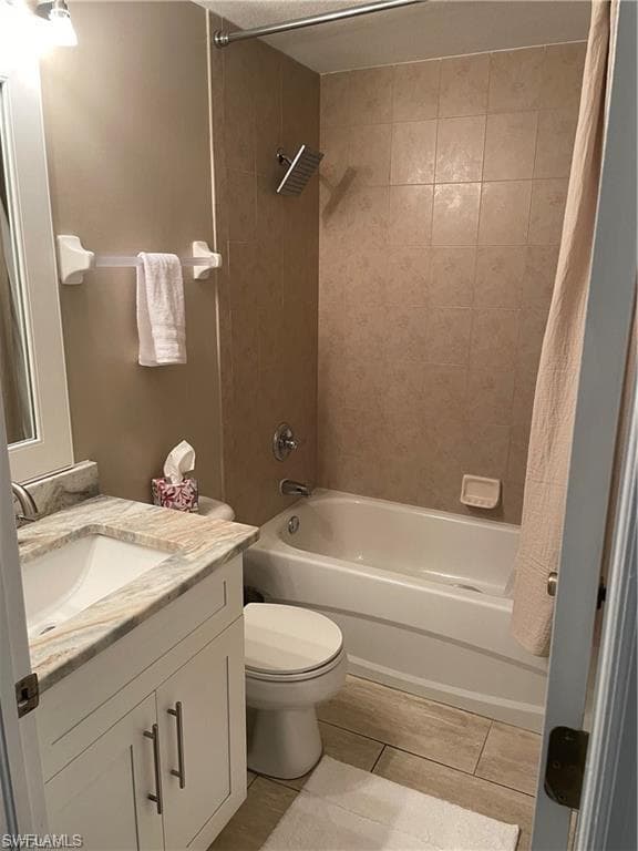 9025 Colby DR 2113-15