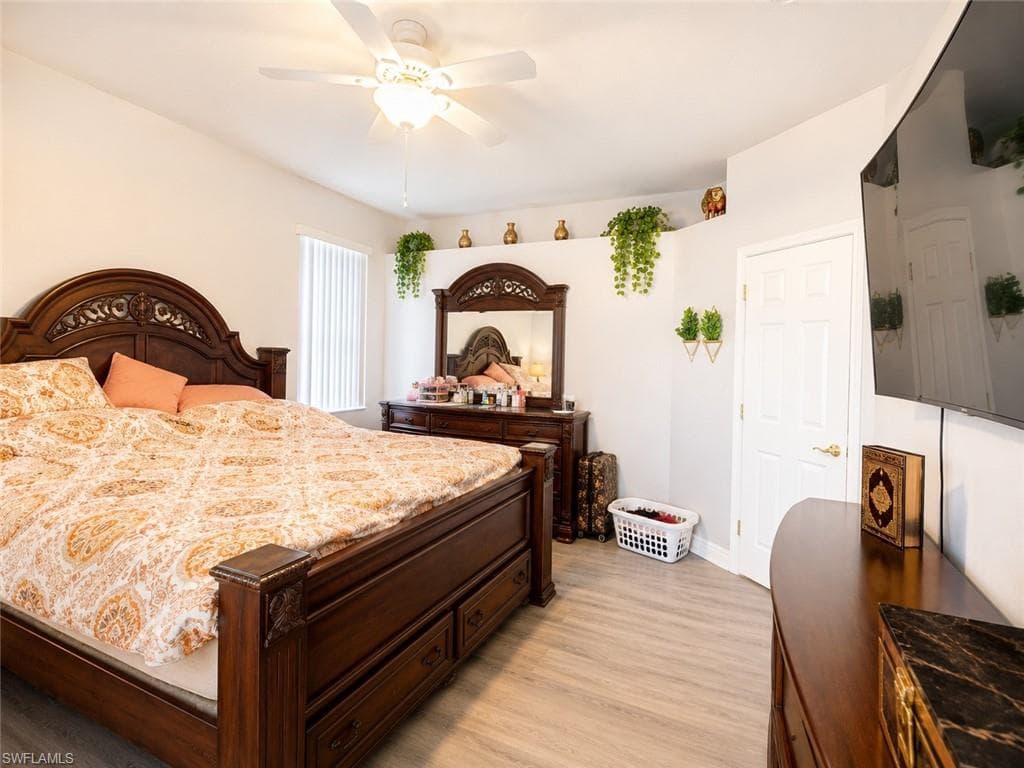 7928 Summer Lake CT-5