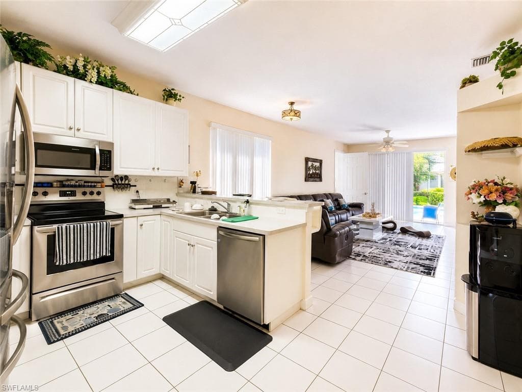 7928 Summer Lake CT-4