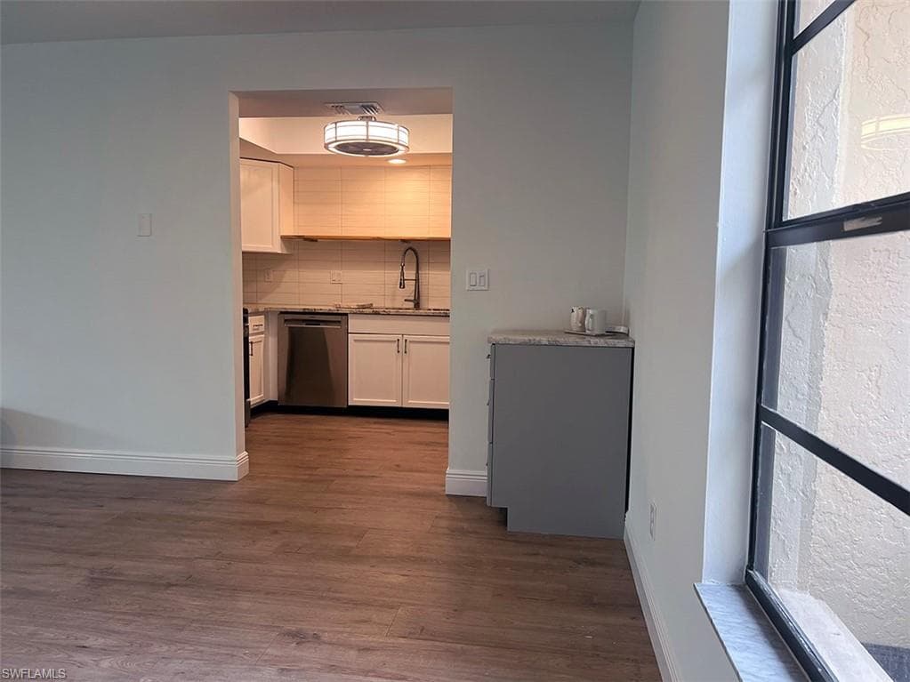 3906 SE 11th PL 606-6