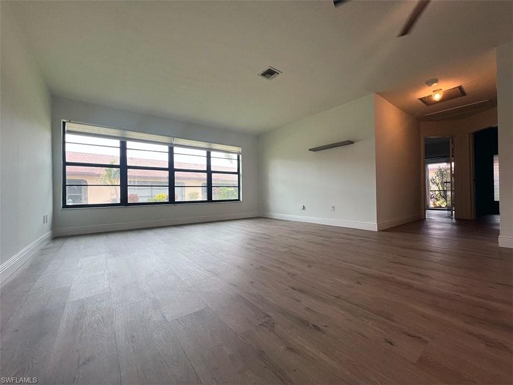 3906 SE 11th PL 606-13